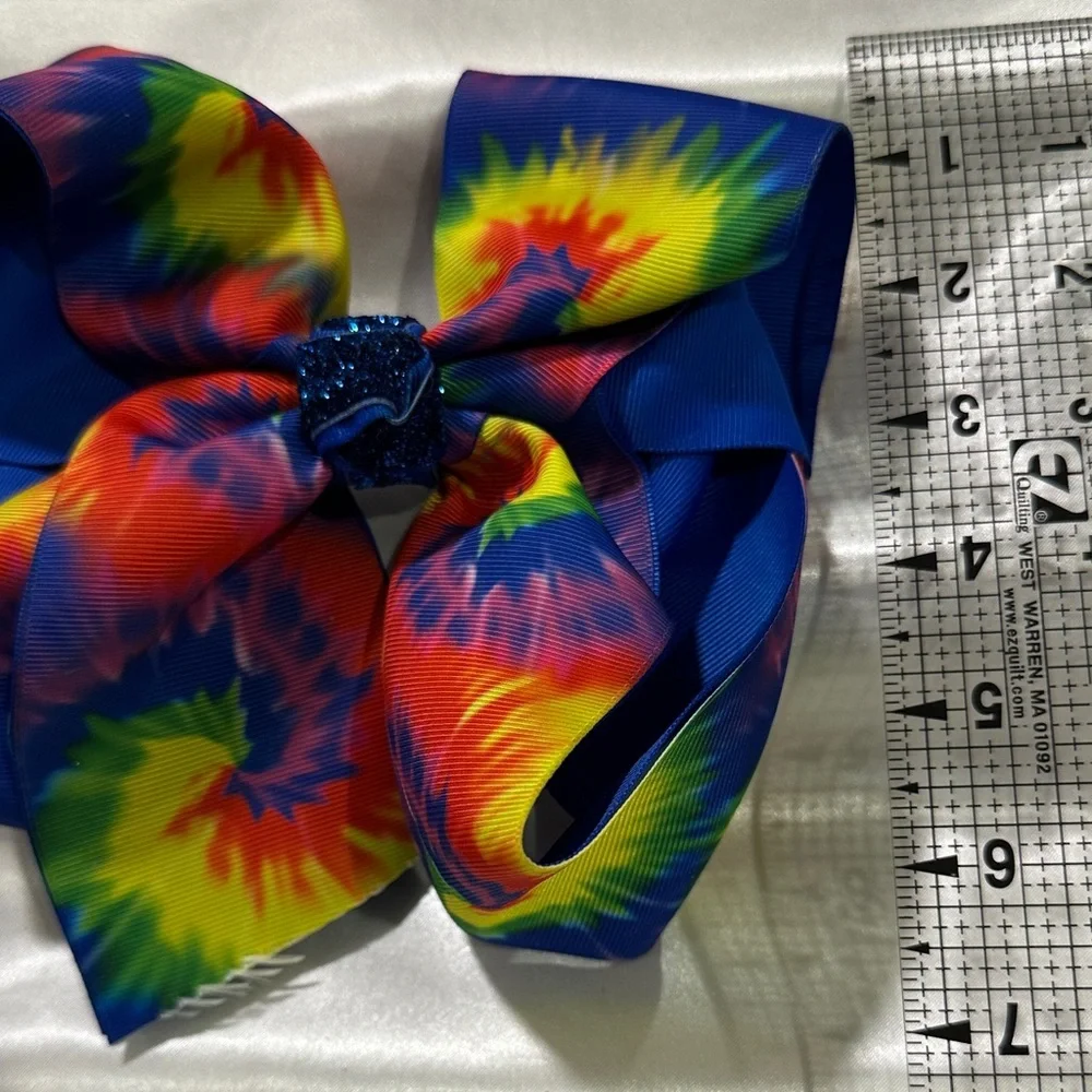 Handmade vibrant tie